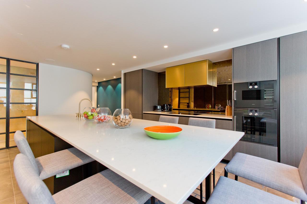 Luxury Royalty Mews Apartment Лондон Екстериор снимка