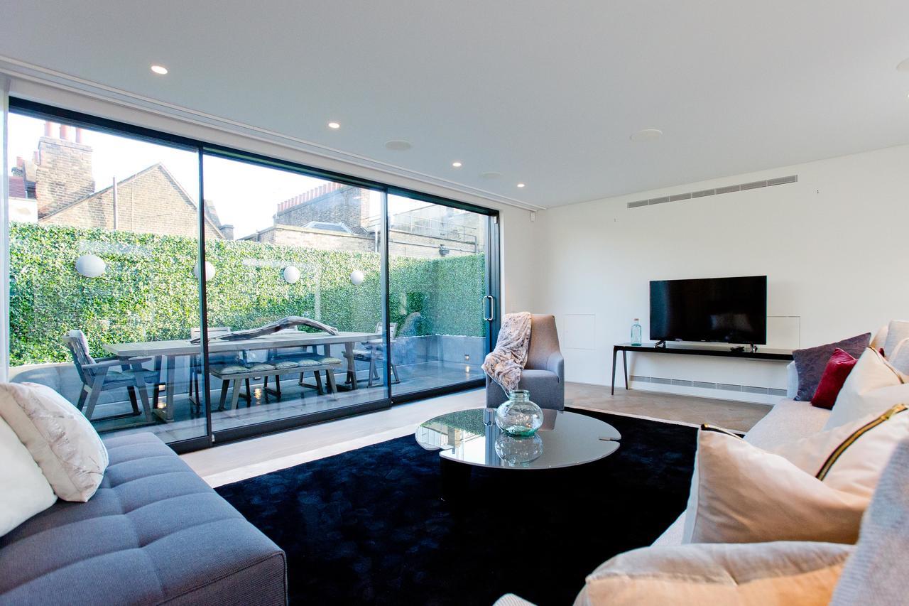 Luxury Royalty Mews Apartment Лондон Екстериор снимка