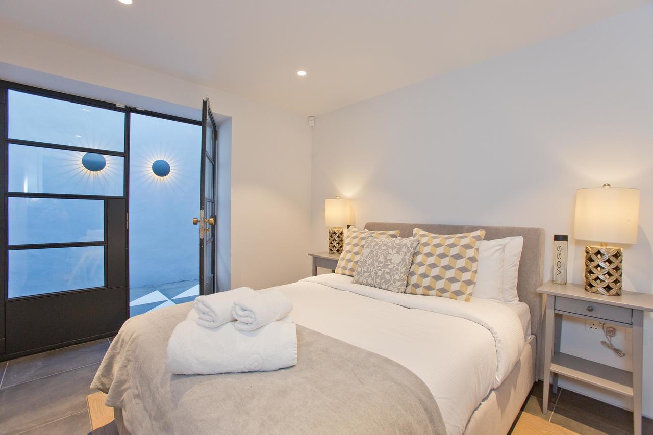 Luxury Royalty Mews Apartment Лондон Екстериор снимка